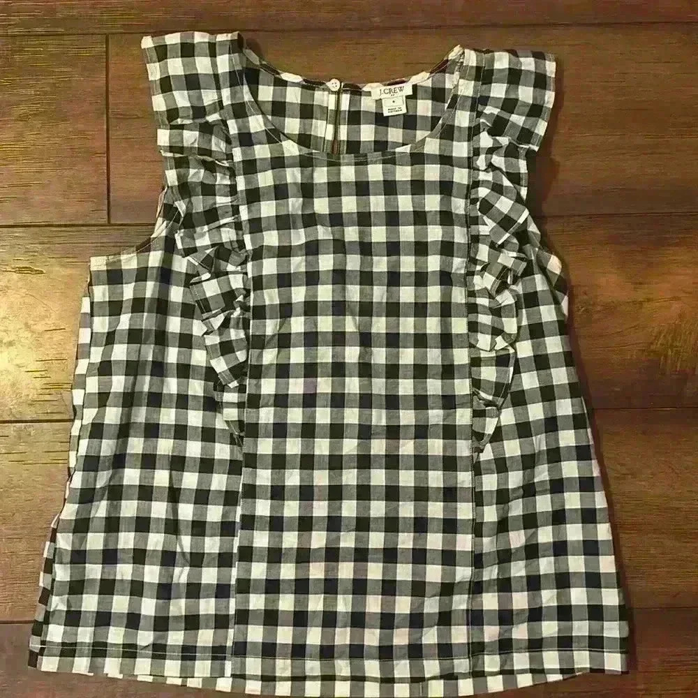 J Crew navy blue checkered plaid size 8 women’s sleeveless ruffle sleeves top